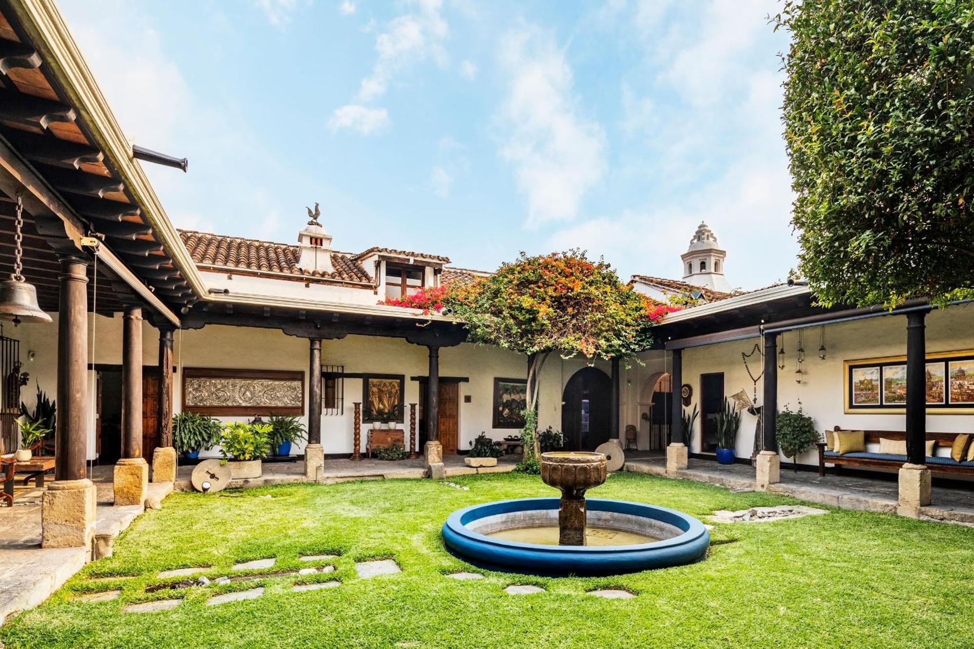 Las Cruces Boutique Hotel Antigua Exterior photo