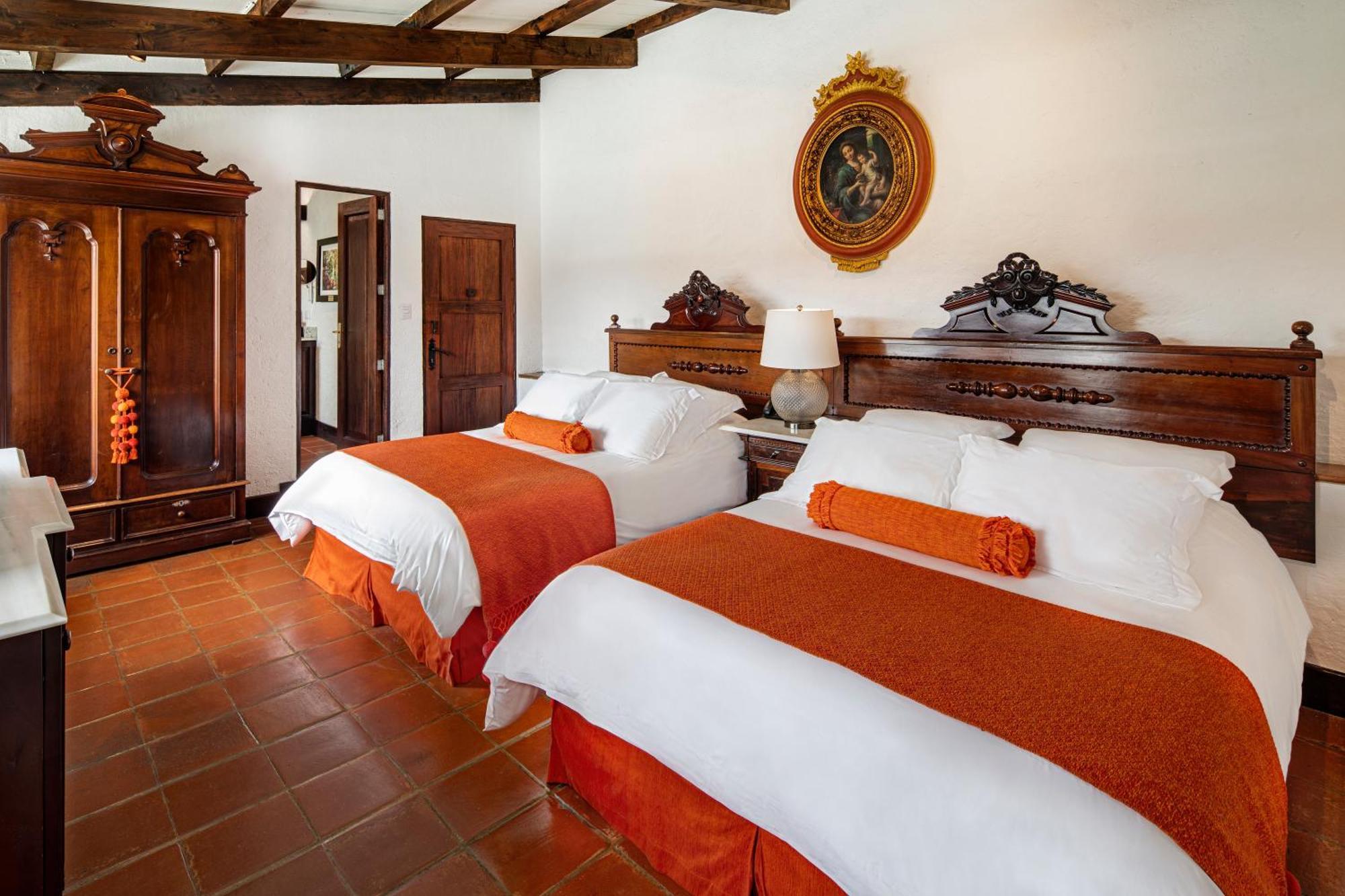 Las Cruces Boutique Hotel Antigua Exterior photo